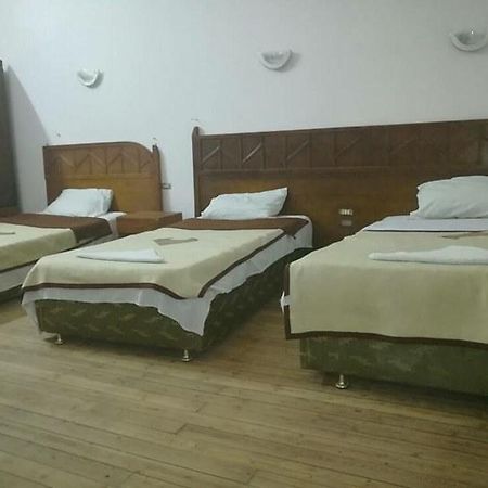 Louris Inn Hotel Kairó Kültér fotó